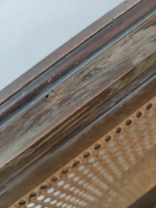 Cama antigua de madera y ratán per restaurar