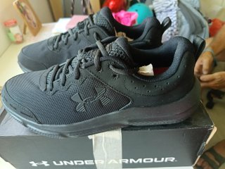 Zapatillas Under Armour Negras