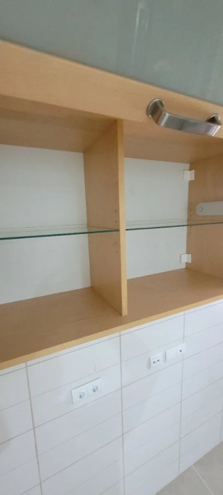 Armario cocina puertas abatibles madera y cristal