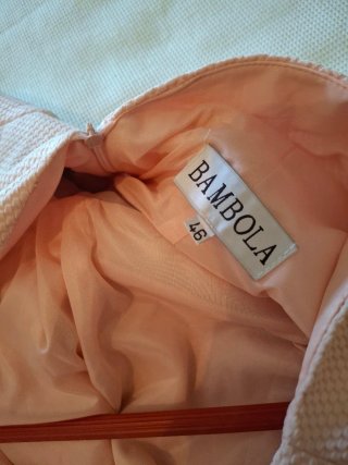 Vestido rosa con flores para eventos