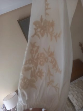 Blusa Zara bordada blanca