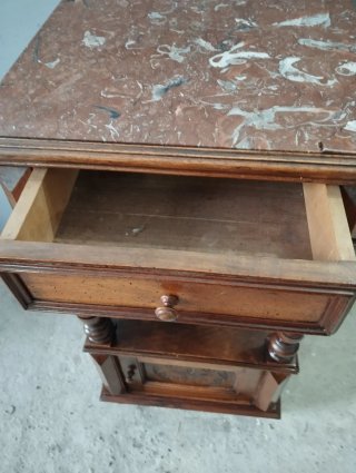 Mesita auxiliar francesa antigua de madera