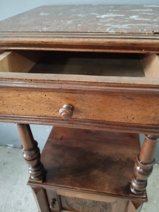 Mesita auxiliar francesa antigua de madera