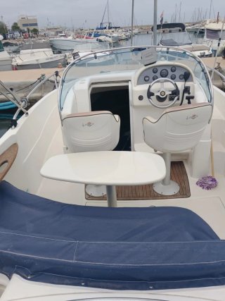 Barco Río 750 Cruiser