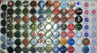Chapas de cerveza y refrescos