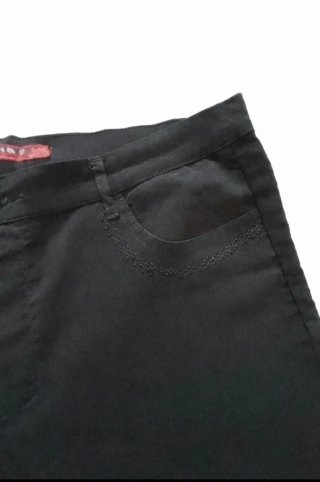 Pinocchietto Curvy Nero H&D