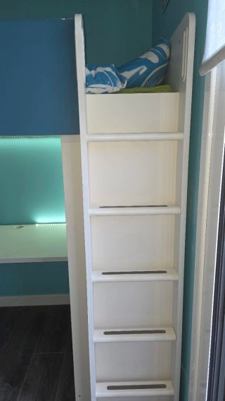 Habitación juvenil completa.