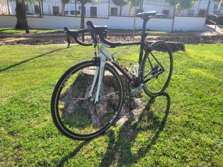 Bicicleta de carretera CUBE