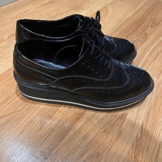 Zapatos Blucher Negros con Plataforma