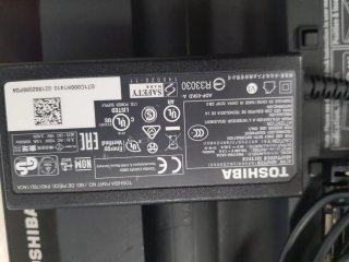 Ordenador portátil Toshiba negro