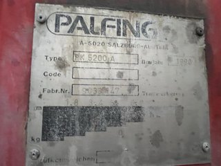 Camión DAF 1300 con grúa y volquete