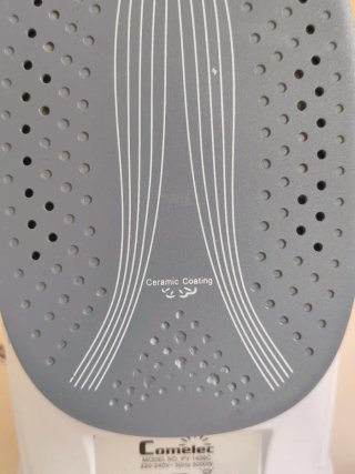 Plancha de ropa vapor COMELEC
