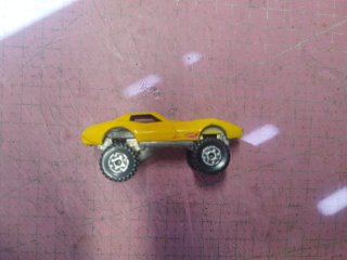 Hotwheels Chevrolet Corvette Monster Truck Amarill