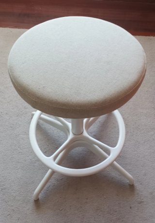 Taburete elevable escritorio