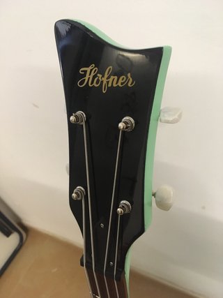 Bajo Réplica Höfner Mint