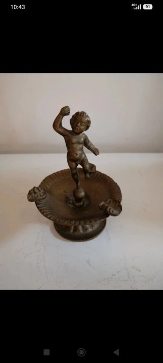 Antico candelabro putto bronzo con posacenere