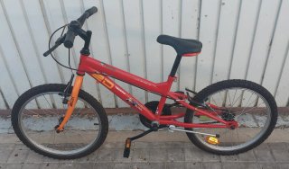 Bicicleta infantil de cross naranja y roja Topbike