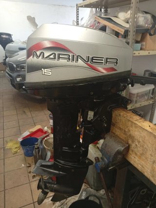 Motor fueraborda Mariner 15 CV