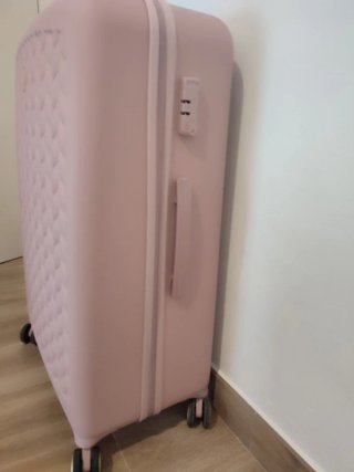 Maleta grande rosa con diseño