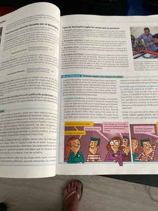 Economía : 1 BACHILLERATO SM SAVIA