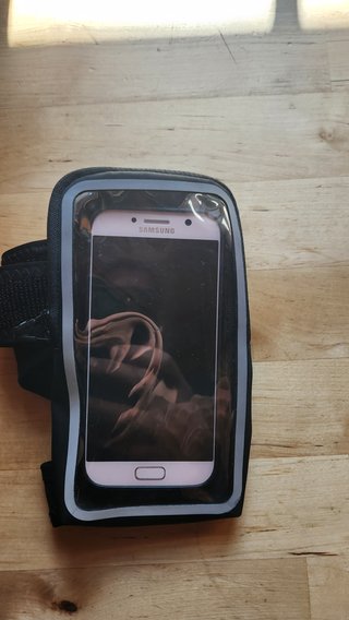 Funda de muñeca para móvil