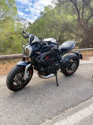 MV Agusta Dragster RR 2021 Negra