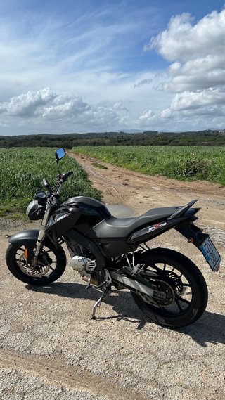 MotorHispania MH7 125 Negra – Muy cuidada– 24000km