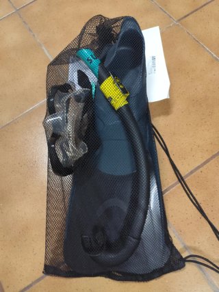 Aletas de buceo negras