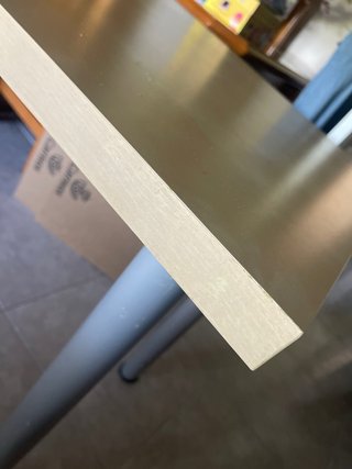 Mesa de escritorio IKEA madera y metal