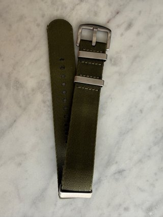 Correa Nato 22mm Verde y Plata