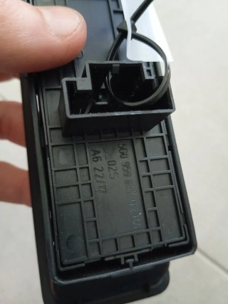 Mando elevalunas Seat Ateca KH