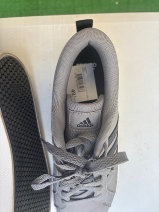 Zapatillas Adidas grises y negras unisex