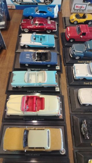 Blocco modellini auto americane 1:43