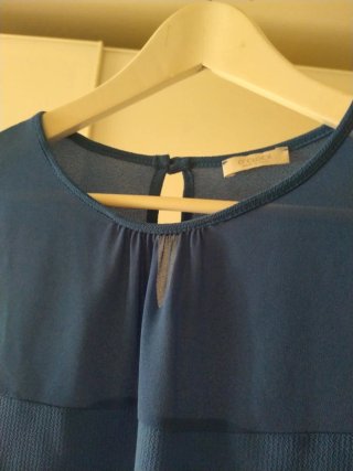 Camisa azul de señora