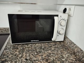 Microondas Orbegozo Blanco