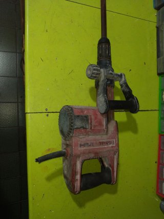 Martillo Hilti TP400 para piezas