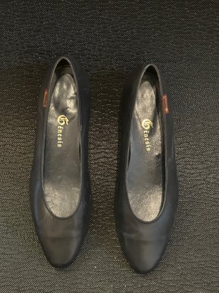 Zapatos de tacón bajo Gênesis Talla 39 Negros