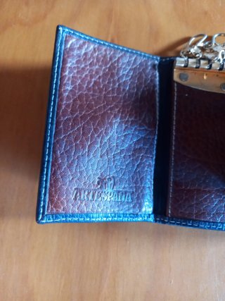 Cartera vintage llaves cuero marrón