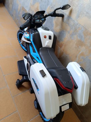 Moto a batería infantil