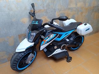 Moto a batería infantil