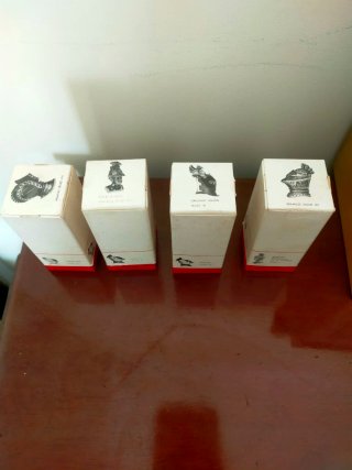 Colección tapones corcho figuras metal