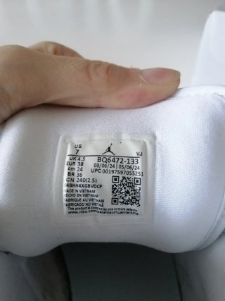Jordan Air 1 Mid Verde y Blanco Talla 38