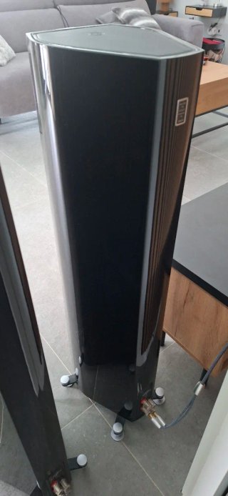 Altavoces Negros