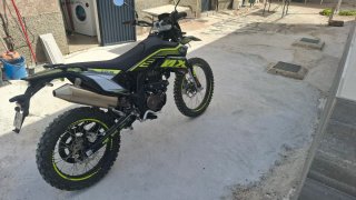 Mondial SMX 125cc Enduro Negra y Amarilla