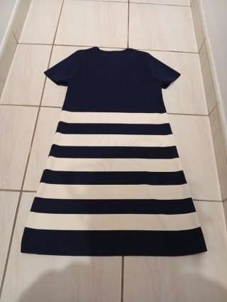 Vestido Zara Rayas Azul Marino y Blanco.