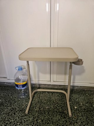 Mesa portátil IKEA BJÖRKÅSEN beige