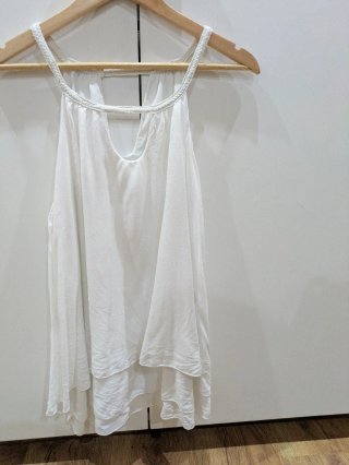 Blusa blanca de tirantes talla de la 40 a la 44