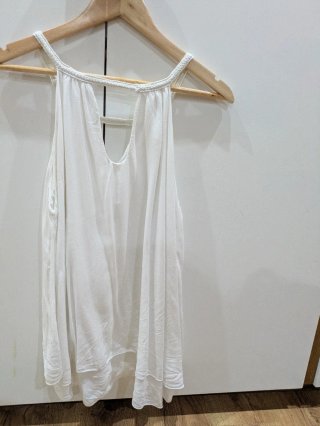 Blusa blanca de tirantes talla de la 40 a la 44