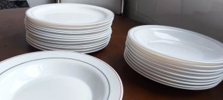 Juego de Platos- Vajillas y cuchillos