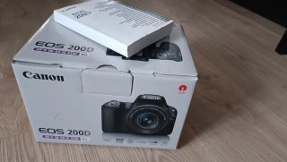 Canon EOS 200D Kit EF-S 18-55 IS STM